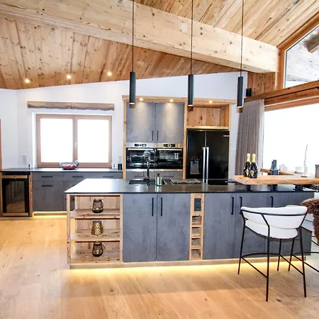 In Near Lift Zillertal *